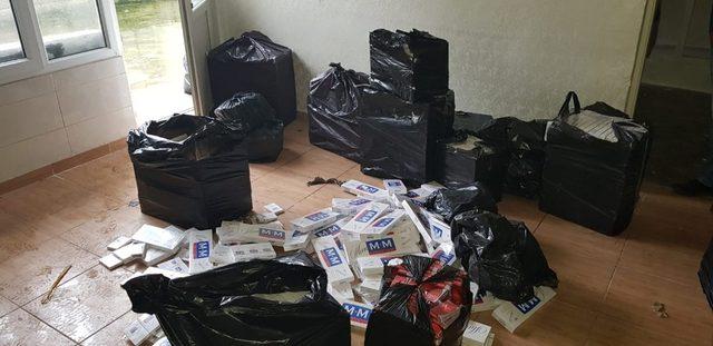 Gaziantep’te 12 bin 700 paket gümrük kaçağı sigara ele geçirildi