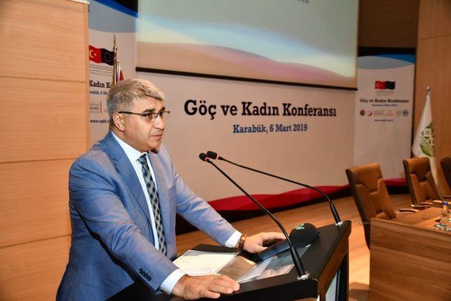 KBÜ’de  “Göç ve Kadın” programı ile göçün kadınlar üzerindeki etkisi anlatıldı