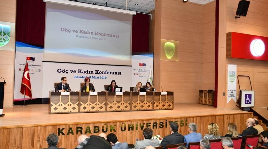 KBÜ’de  “Göç ve Kadın” programı ile göçün kadınlar üzerindeki etkisi anlatıldı