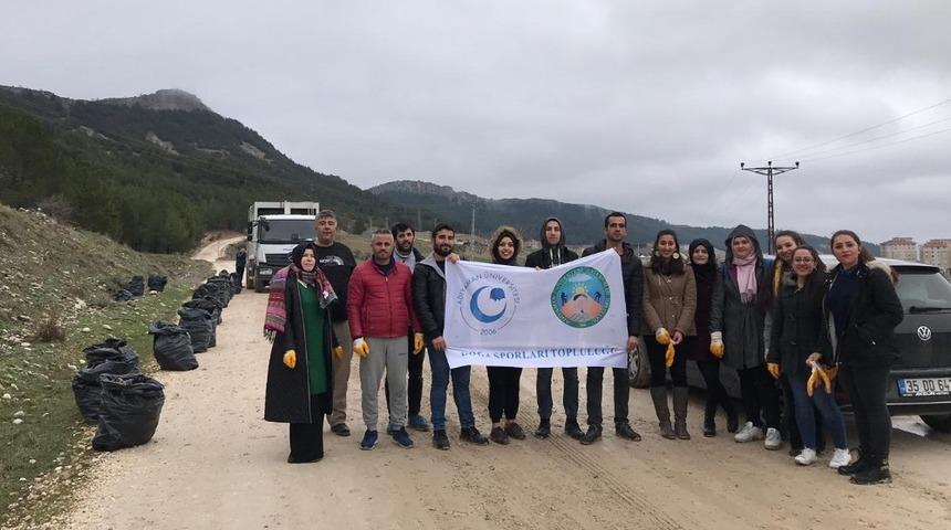 ADY&Uuml; Doğa Kul&uuml;b&uuml; &ouml;ğrencilerinden &ccedil;evre duyarlılığı