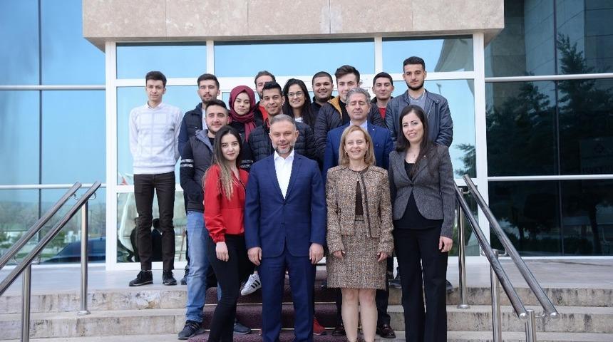 Başkan Ert&uuml;rk&rsquo;&uuml;n mezuniyet heyecanı