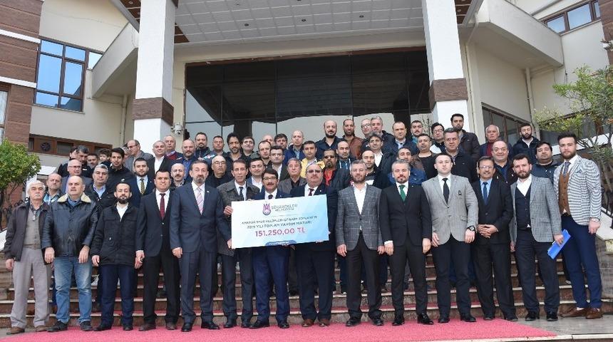 Şehzadeler&rsquo;den amat&ouml;r spora 151 bin liralık nakdi yardım