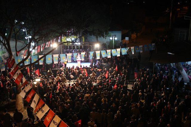 Özlem Çerçioğlu, seçim çalışmalarını Umurlu’da sürdürdü