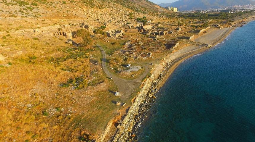 Anemurium Antik Kenti&rsquo;nde kazı s&uuml;resi 1 yıla uzatıldı
