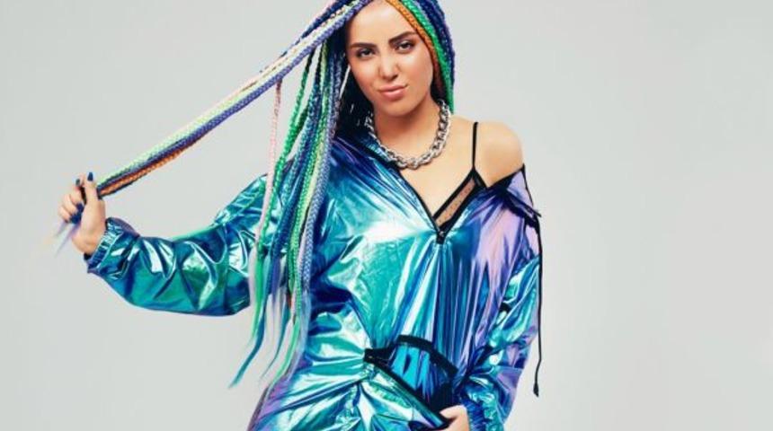 Rabia Tunçbilek'ten renk cümbüşü! 