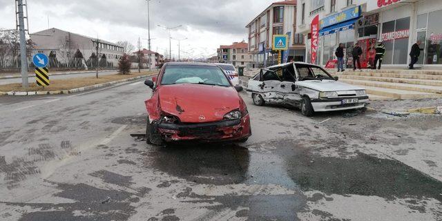 Erzincan’da kaza: 4 yaralı