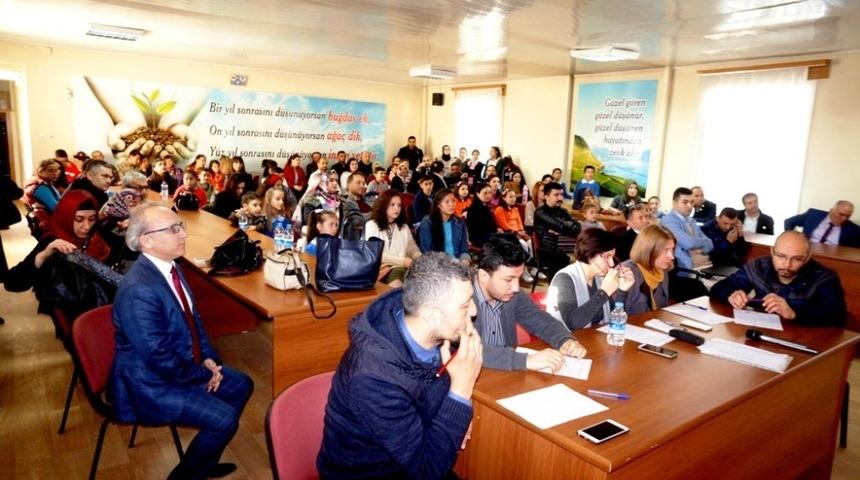 Sarıg&ouml;l&rsquo;de İstiklal Marşı&rsquo;nı en g&uuml;zel okuyan &ouml;ğrenciler belirlendi