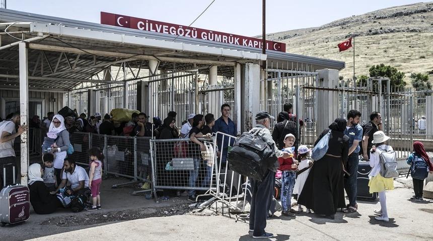 Suriyeliler evlerine dönüyor! Resmen açıklandı: 2 ayda...