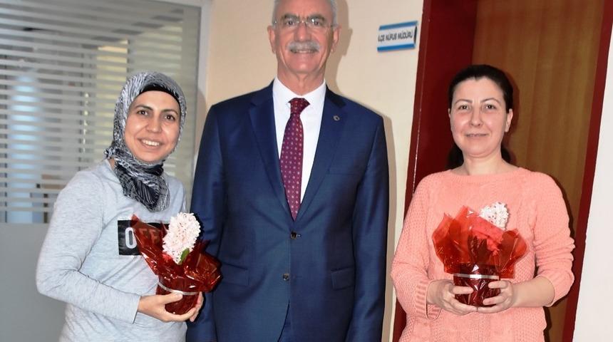 Başkan Kale; &ldquo;Kadınlar toplumun temel direğidir&rdquo;