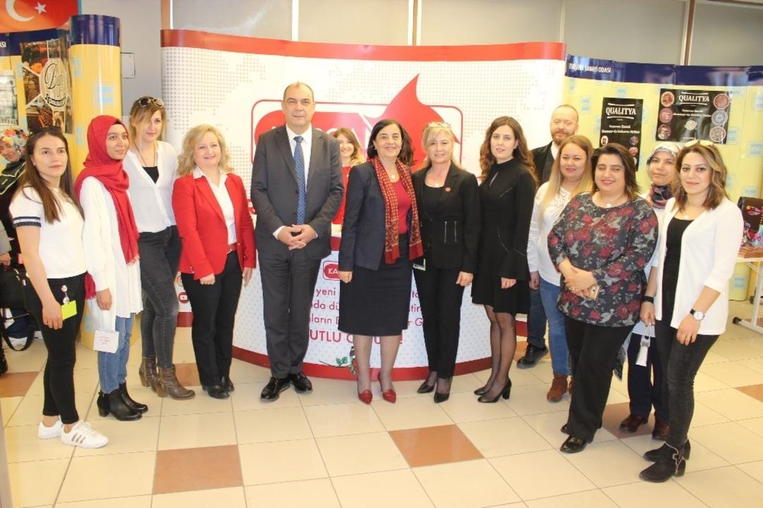 İş d&uuml;nyasının kadınları fuarda bir araya geldi