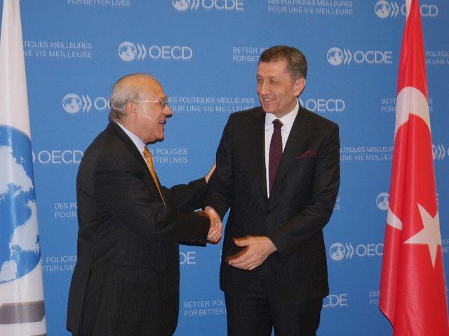 Milli Eğitim Bakanı Selçuk OECD Genel Sekreteri Gurria ile görüştü