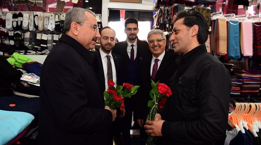 İsmail Erdem, Ataşehirlilerin Regaip Kandili&rsquo;ni kutladı