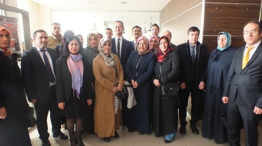 8 Mart D&uuml;nya Kadınlar G&uuml;n&uuml;