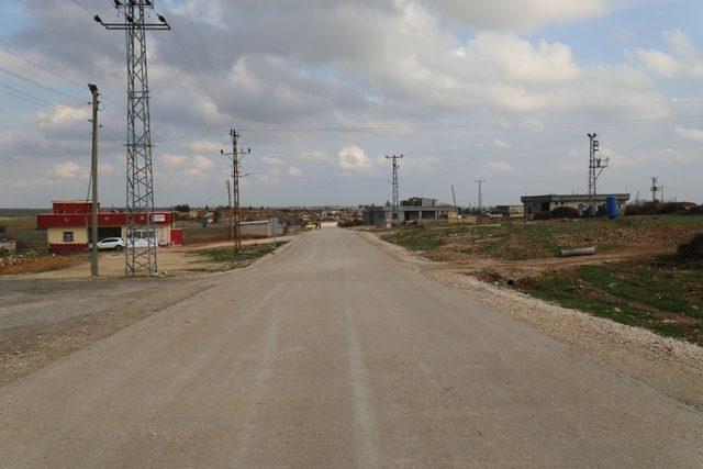 Harran’da beton yol atağı