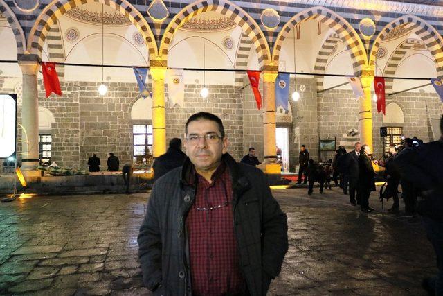 Teröristlerin yakıp yıktığı Kurşunlu Camii ibadete açıldı