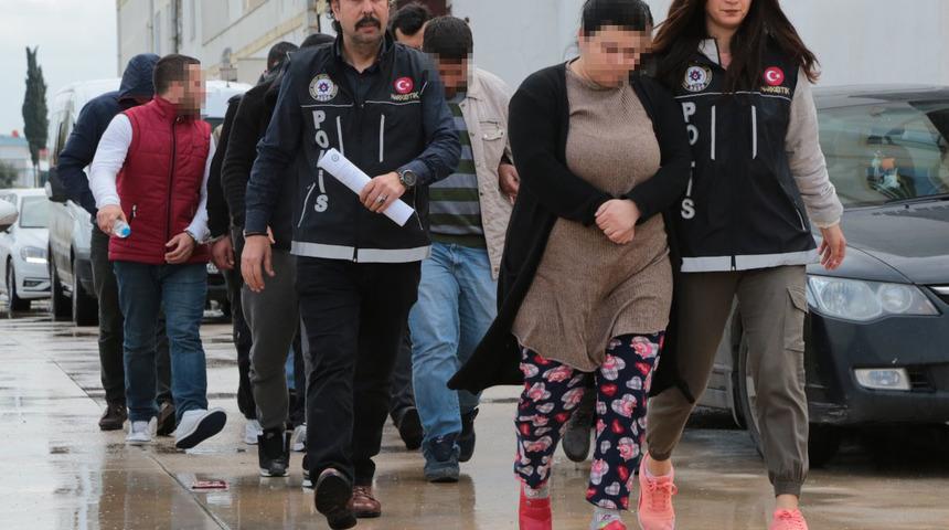 Sahte belgeyle kırmızı reçeteli ilaç satan eczane çalışanı tutuklandı