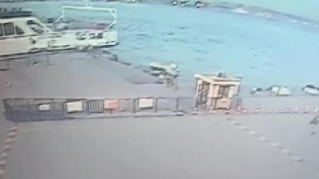 Her şey saniyeler i&ccedil;inde yaşandı! İşte Emin&ouml;n&uuml;'ndeki korkun&ccedil; anlar