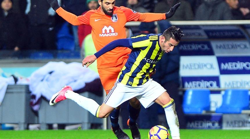 Başakşehir evinde Fenerbah&ccedil;e&rsquo;ye karşı &uuml;st&uuml;n