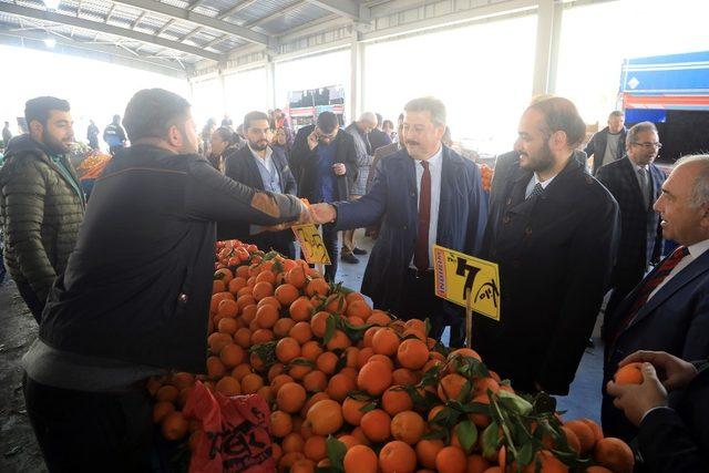 Esenyurt’ta esnaf ve vatandaşlarla gönül köprüsü