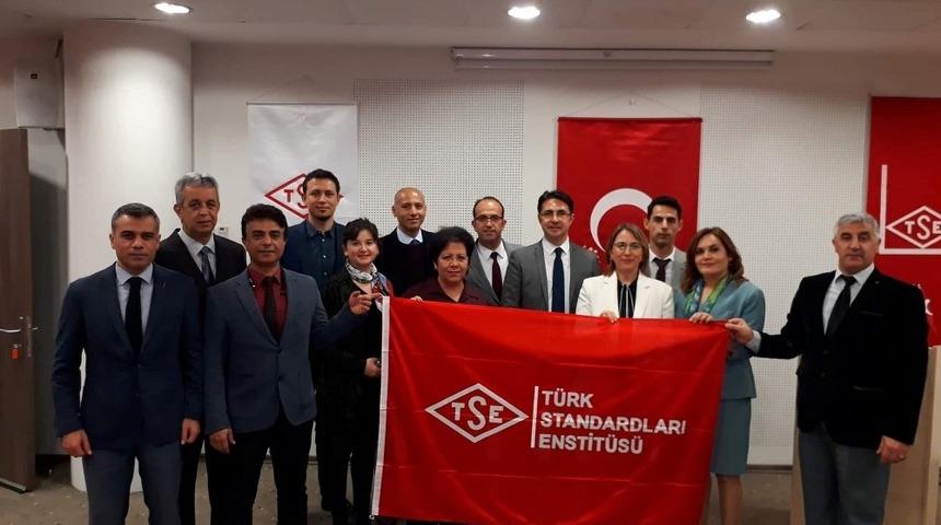 A&Uuml; Sağlık Bilimleri Enstit&uuml;s&uuml; kalitesini tescilledi
