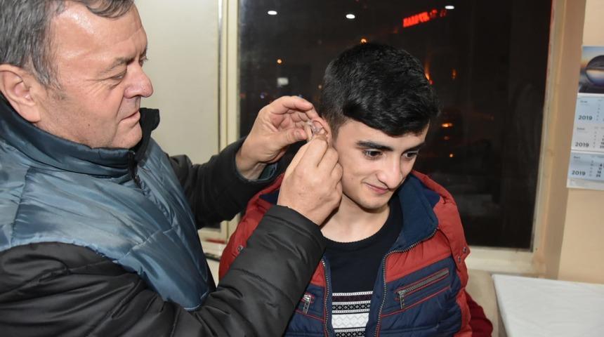 Emre annesini yeniden duyabiliyor