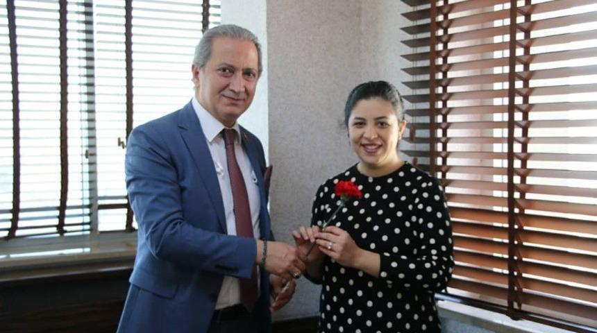 Milli Eğitim M&uuml;d&uuml;r&uuml; Ekinci Kadın Personellerin D&uuml;nya Kadınlar G&uuml;n&uuml;&rsquo;n&uuml; Kutladı