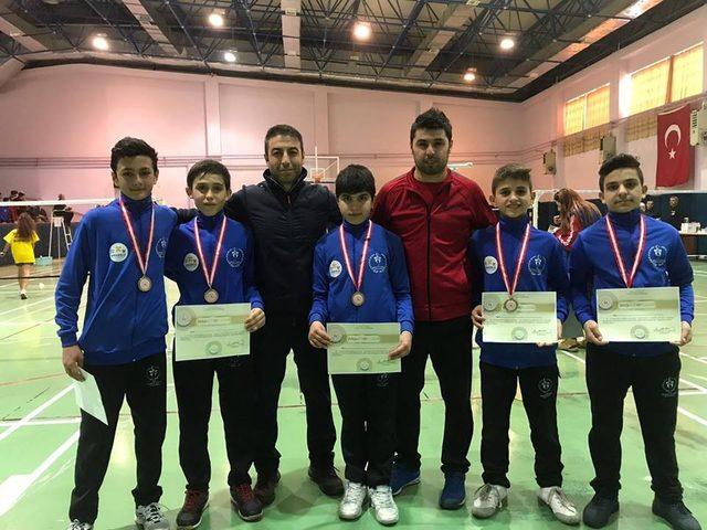 Badminton Erkek Takımı Türkiye Finalinde