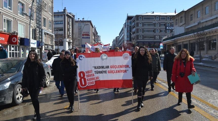 Erzurum’da 8 Mart Dünya Kadınlar Günü etkinlikleri düzenlendi