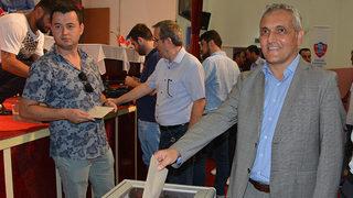 Karabükspor'da Mehmet  Yüksel yeniden aday