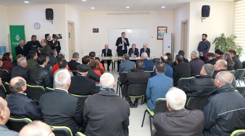 Başkan Taşdelen Karaisalılarla buluştu