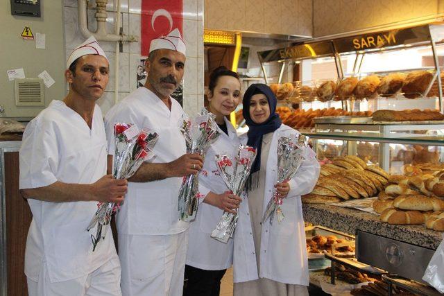 Sarıgöllü fırıncı geleneğini Manisa’ya taşıdı