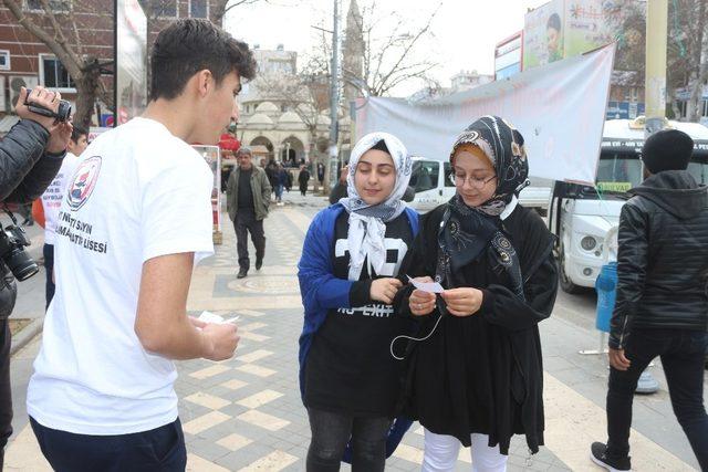 Öğrenciler güven konusunu ele aldı