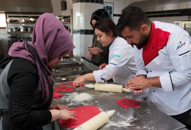 Kadınlar gününde ‘Şeker hamurundan kurabiyeler’