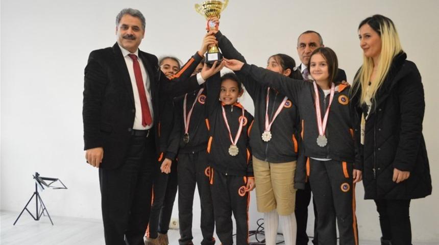 Okullar Arası Satran&ccedil; m&uuml;sabakaları sona erdi