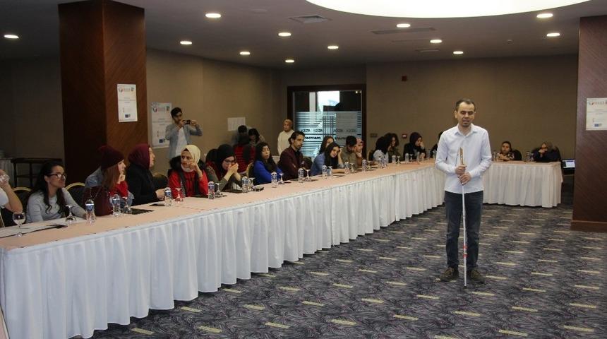 Engelleri aşmak için bir araya geldiler