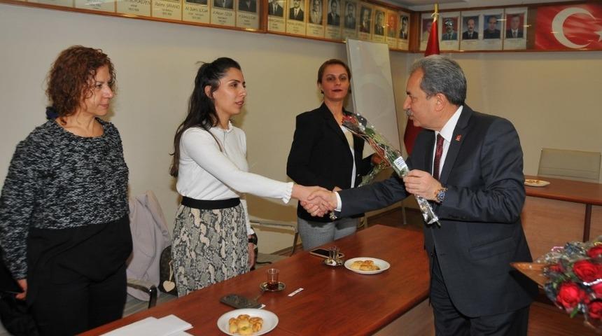 Başkan Akkaya kadın personellerle bir araya geldi