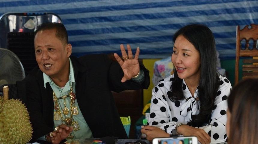 Kızını evlendirmek isteyen iş adamına 10 binden fazla damat adayı başvurdu