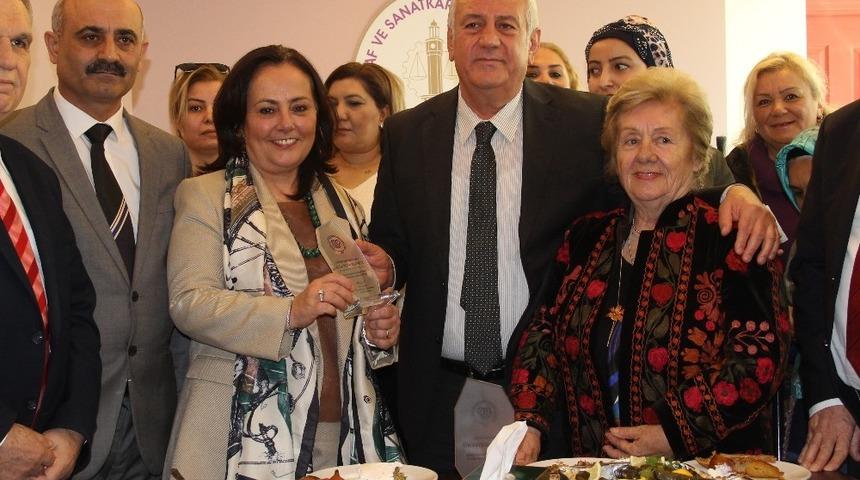 S&uuml;phandağlı&rsquo;ya "Yılın En Başarılı Kadını" &ouml;d&uuml;l&uuml;