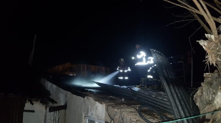 Bing&ouml;l&rsquo;de ev yangını