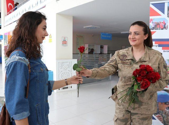 Jandarmadan ‘Ben Daha Çocuğum’ sergisi