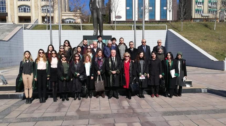 Karab&uuml;k Barosu 8 Mart D&uuml;nya Kadınlar g&uuml;n&uuml;n&uuml; kutladı