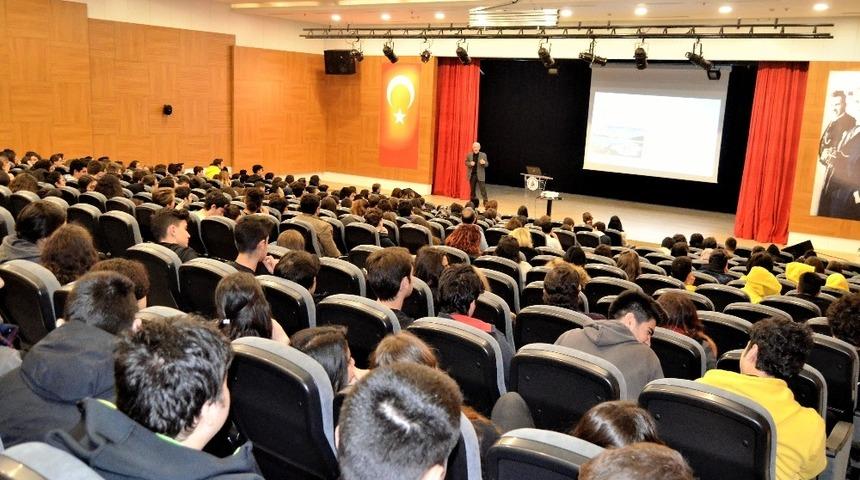 Muratpaşa&rsquo;da, &rsquo;Sudaki ayak izinin&rsquo; g&uuml;nl&uuml;k yaşama etkisi anlatıldı