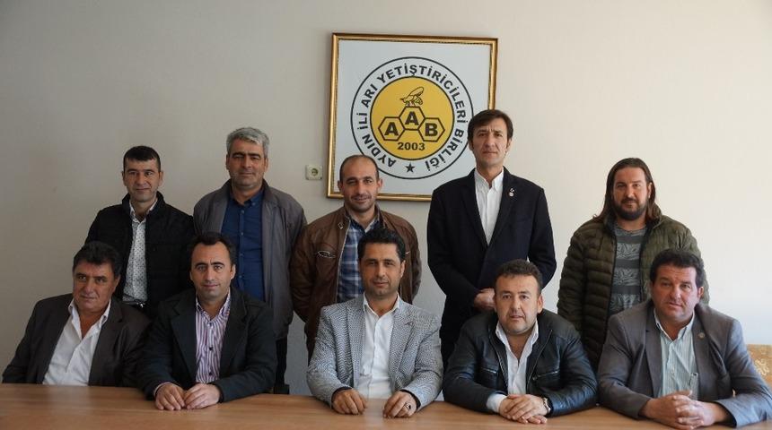 &Ouml;zdemir; &ldquo;T&uuml;rkiye&rsquo;nin b&uuml;t&uuml;n arı ihtiyacını biz karşılıyoruz&rdquo;