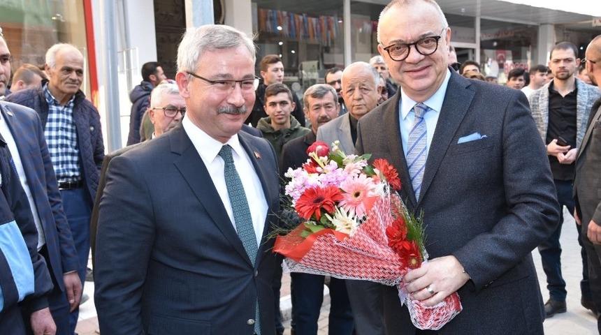 Başkan Erg&uuml;n Saruhanlı Belediyesini ziyaret etti