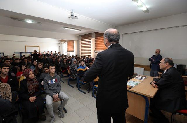 Van Büyükşehir Belediyesinden kitap dağıtımı