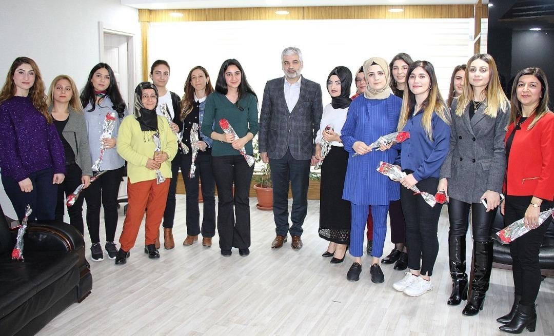 Dicle Elektrik 8 Mart D&uuml;nya Kadınlar G&uuml;n&uuml;&rsquo;n&uuml; kutladı