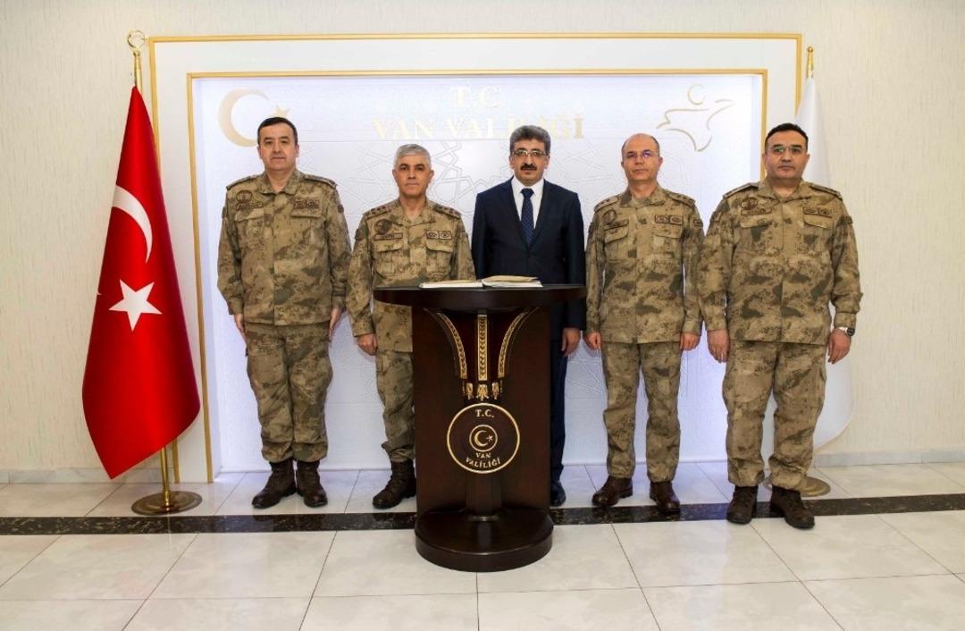 Jandarma Genel Komutanı Orgeneral Arif &Ccedil;etin Van&rsquo;da