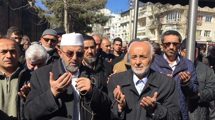 Mısır&rsquo;da idam edilen 9 kişi i&ccedil;in gıyabi cenaze namazı kılındı