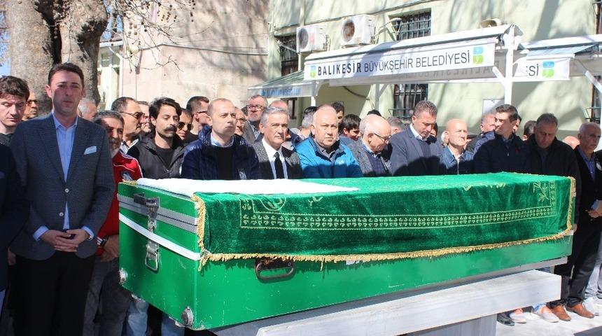 C&uuml;neyt &Ccedil;akır&rsquo;ın kayınpederi Abbas Karaağa&ccedil; vefat etti