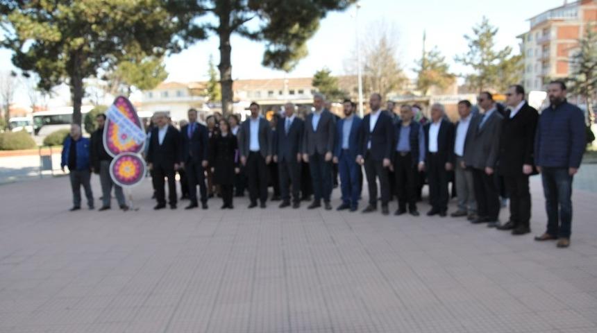 Dünya Kadınlar Gününde başkan adayları el ele